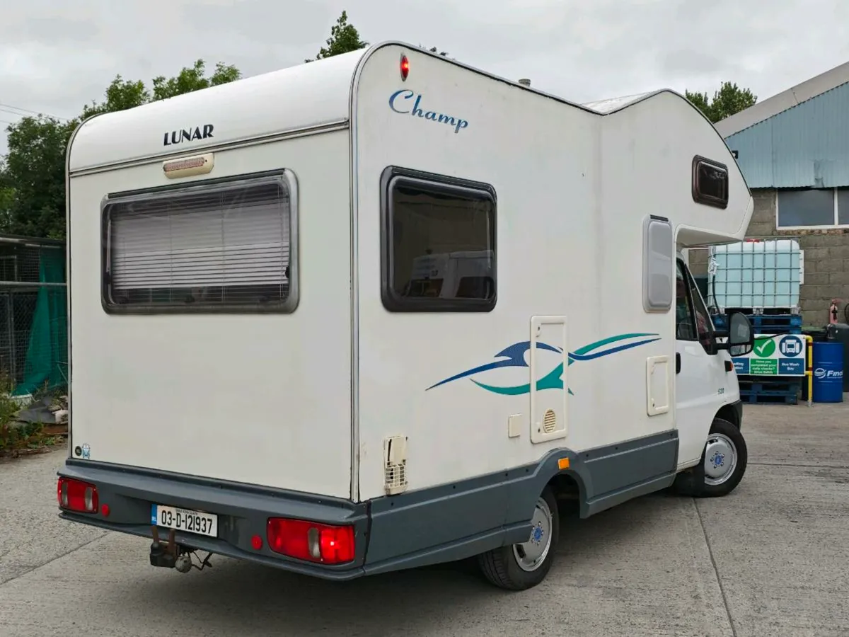 03 Lunar Champ 4 Berth Campervan - Image 3