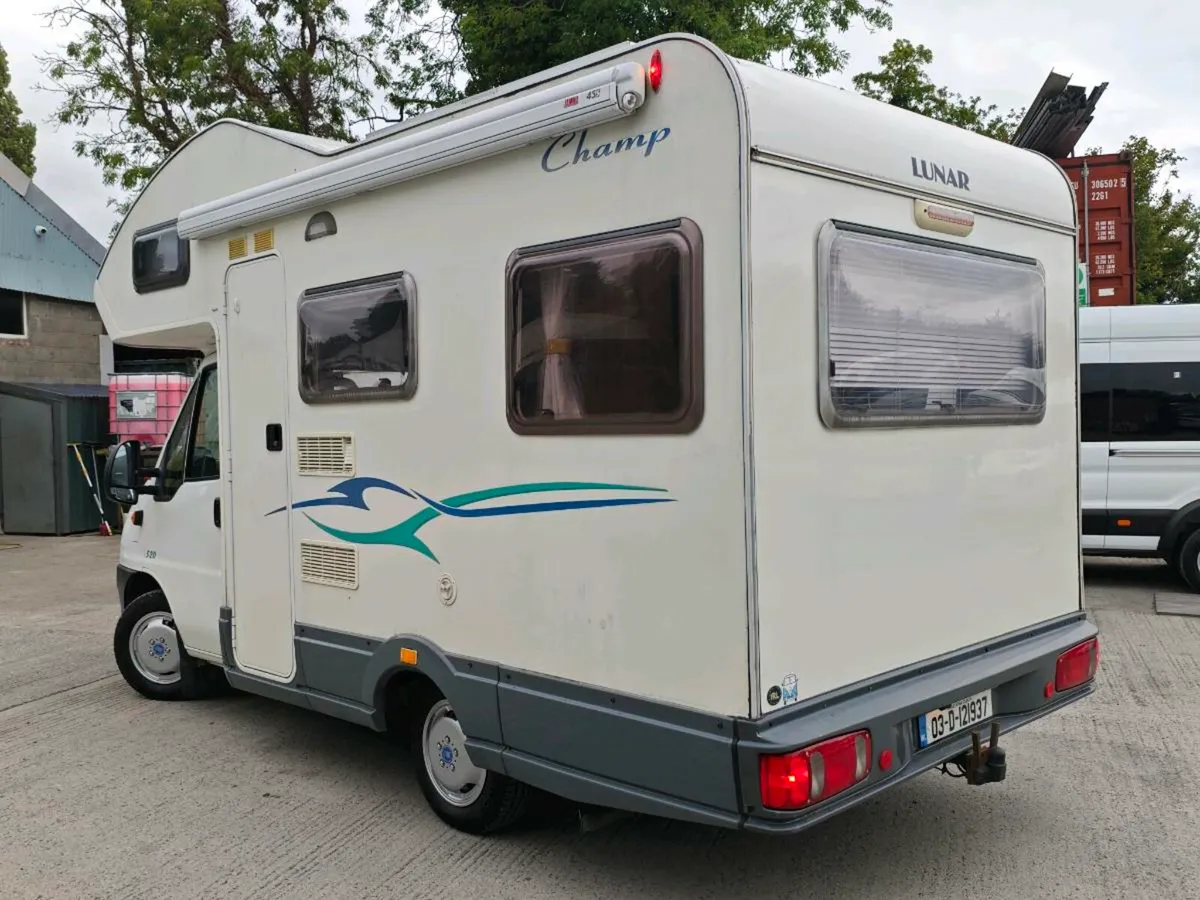 03 Lunar Champ 4 Berth Campervan - Image 4