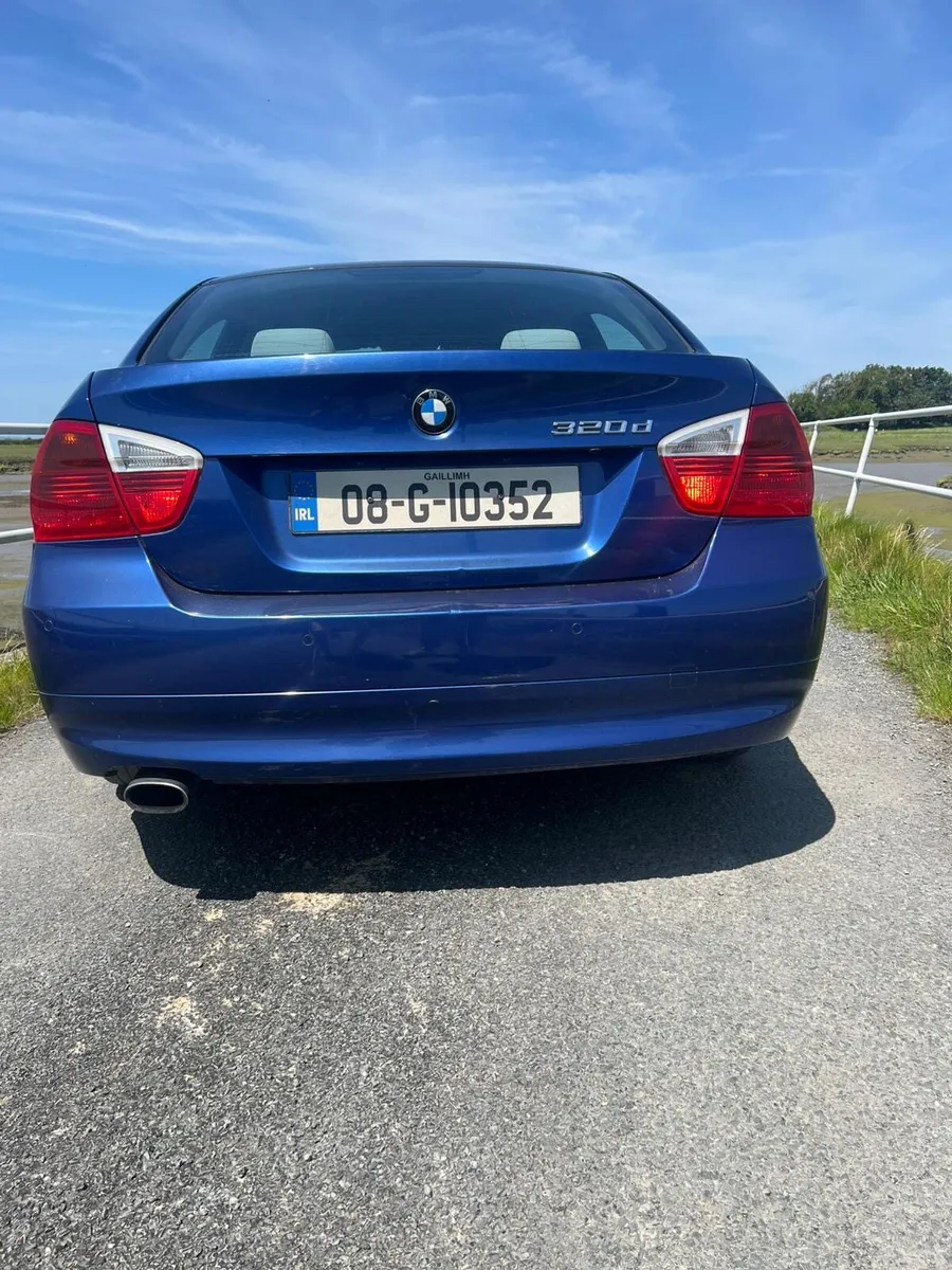 BMW series 3 - Image 3