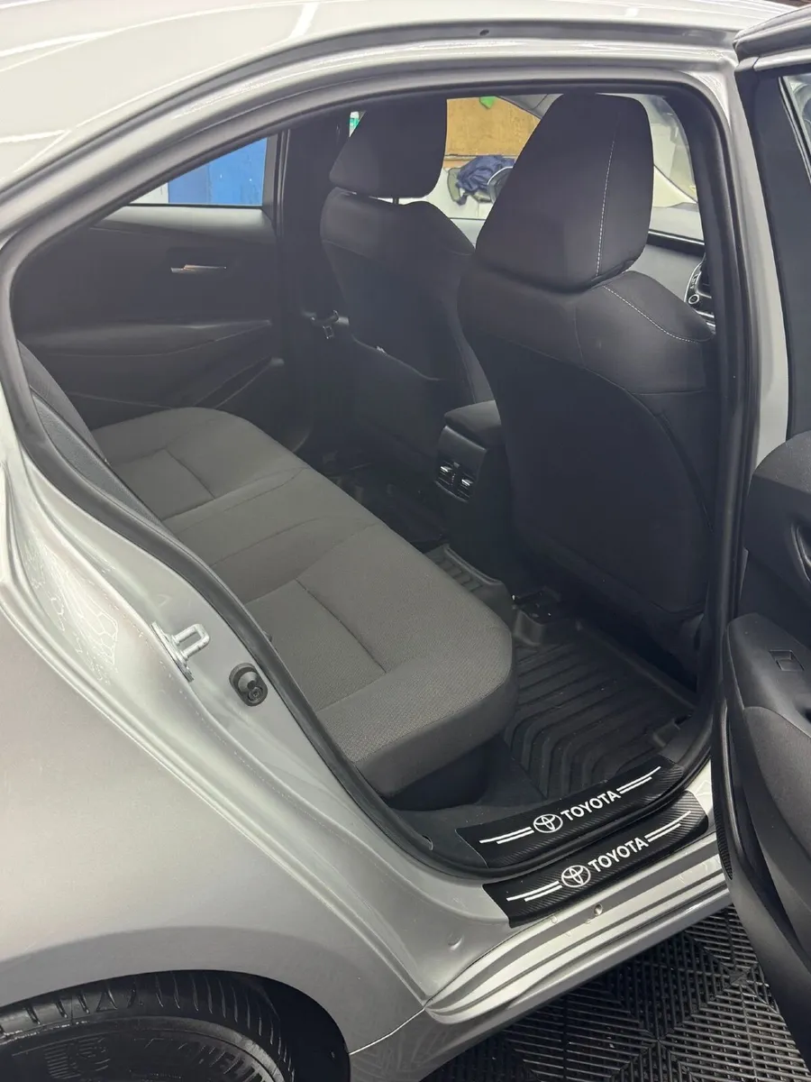Toyota Corolla 2022 - Image 2