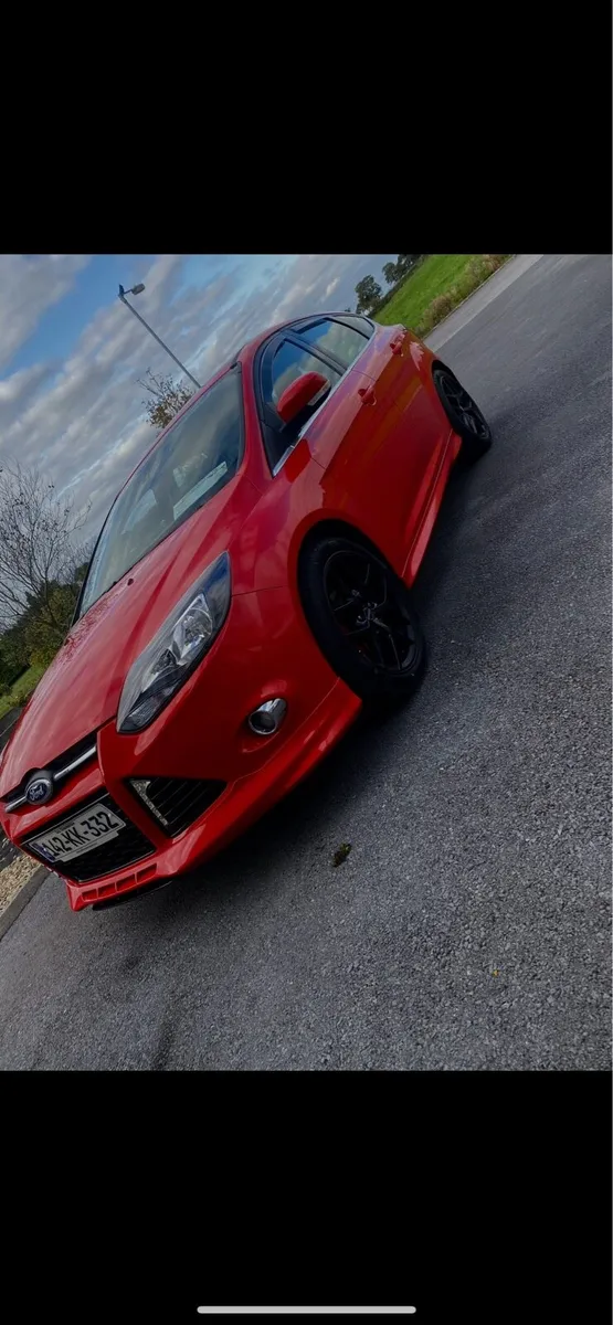 Ford Focus ZETEC-S 1.6 TDCI 142 - Image 2