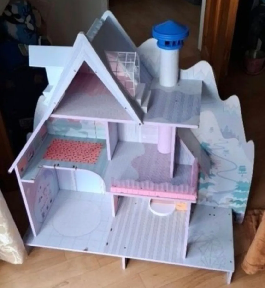 Lol doll house - Image 1