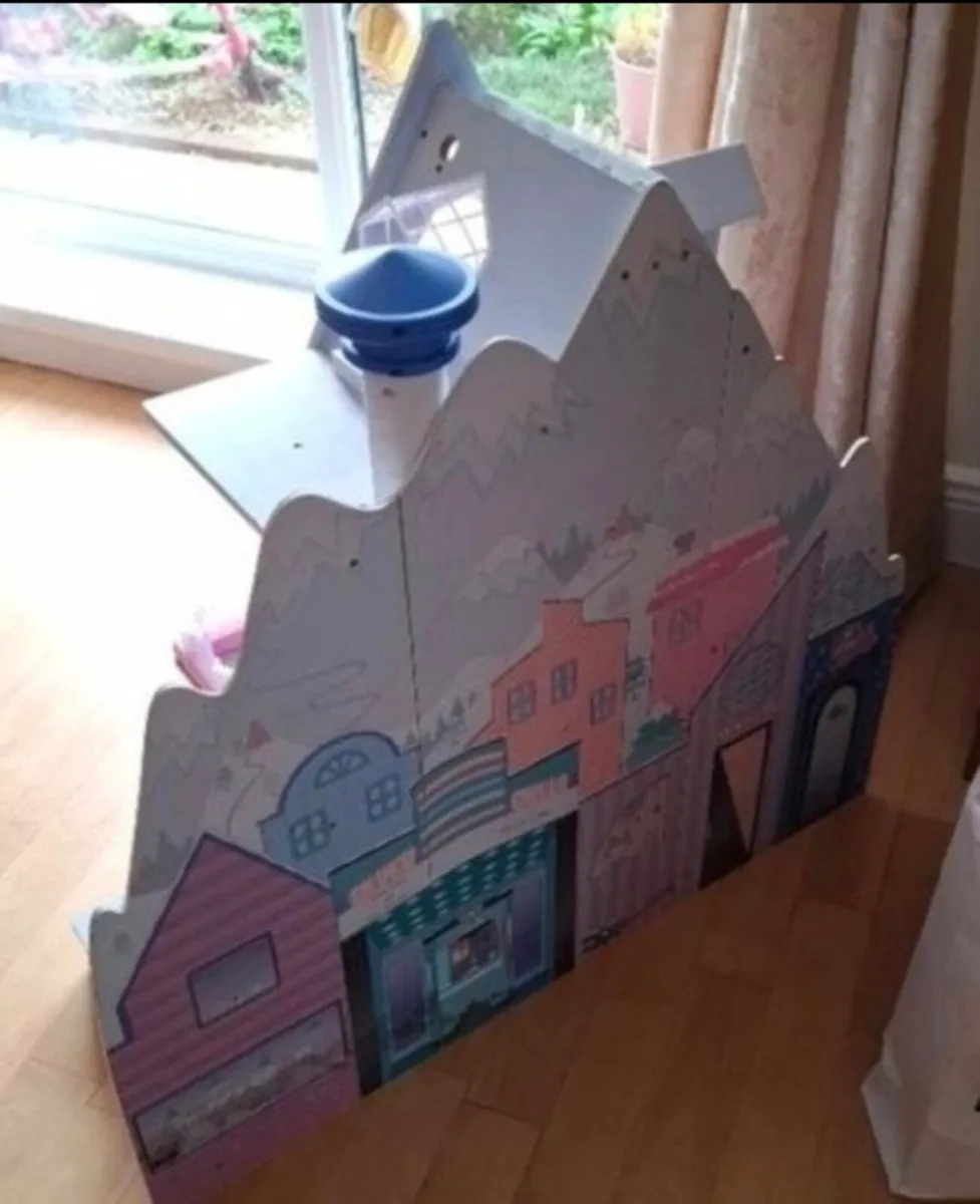 Lol doll house - Image 3