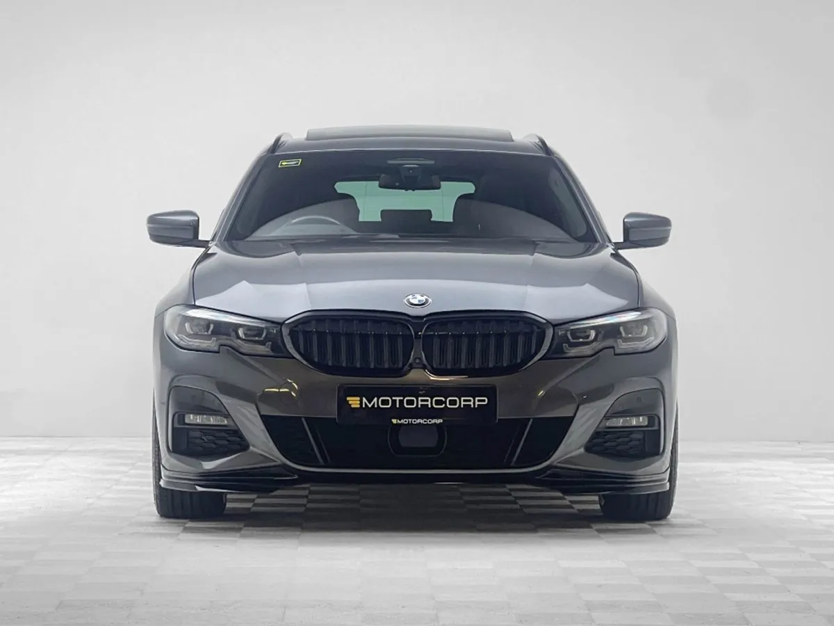 BMW 3 Series 330E M Sport Xdrive  pan Roof - Image 2