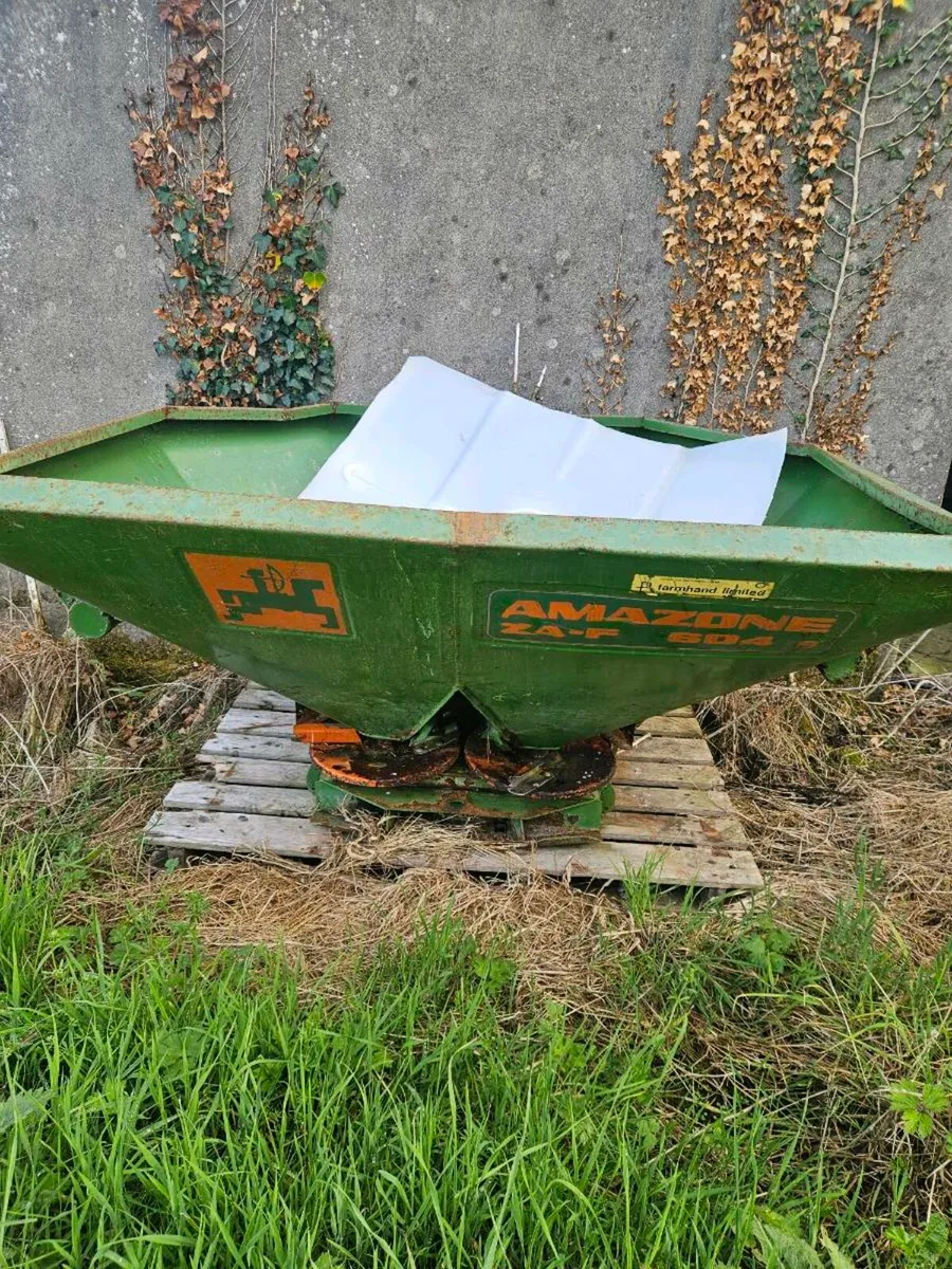 Farm machinery - Image 1