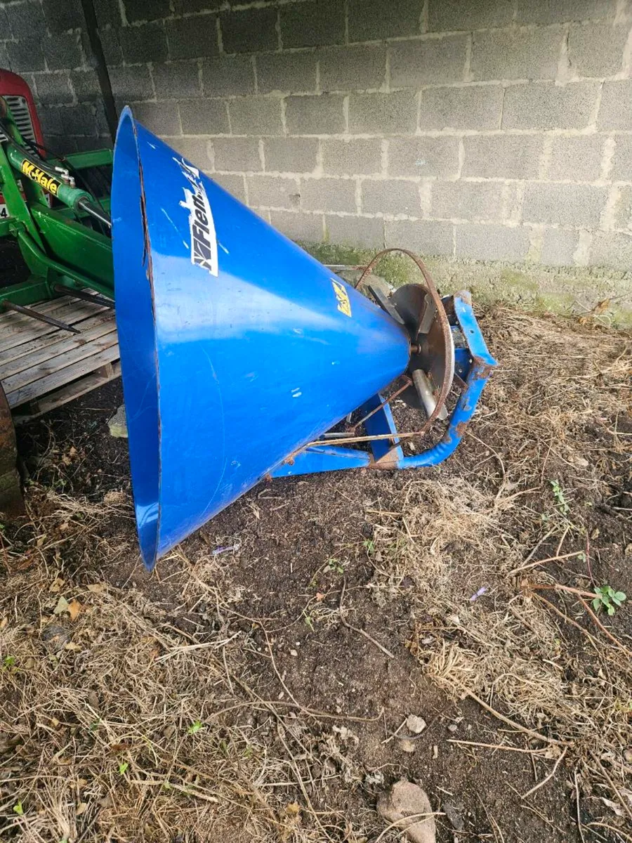 Farm machinery - Image 3