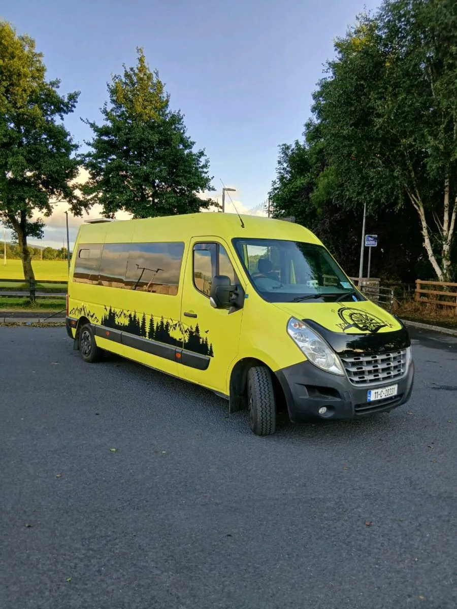 Renault Master camper - Image 1