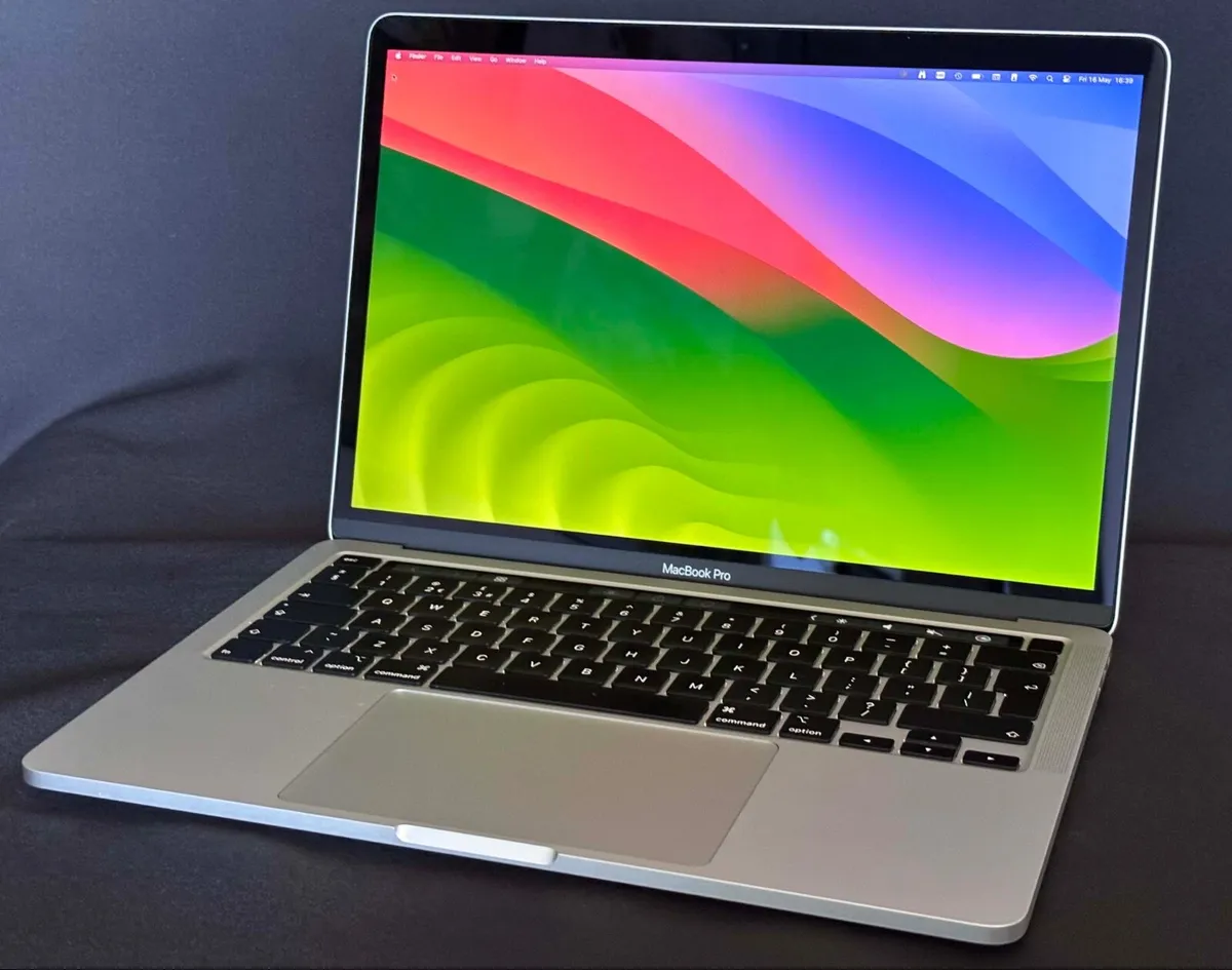 Apple MacBook Pro 13” i7 32GB RAM 512GB SSD A2251 - Image 1