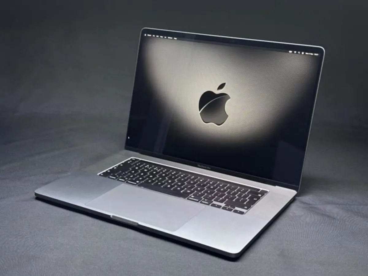 Apple MacBook Pro 16" i9 64GB RAM 1TB SSD - Image 2