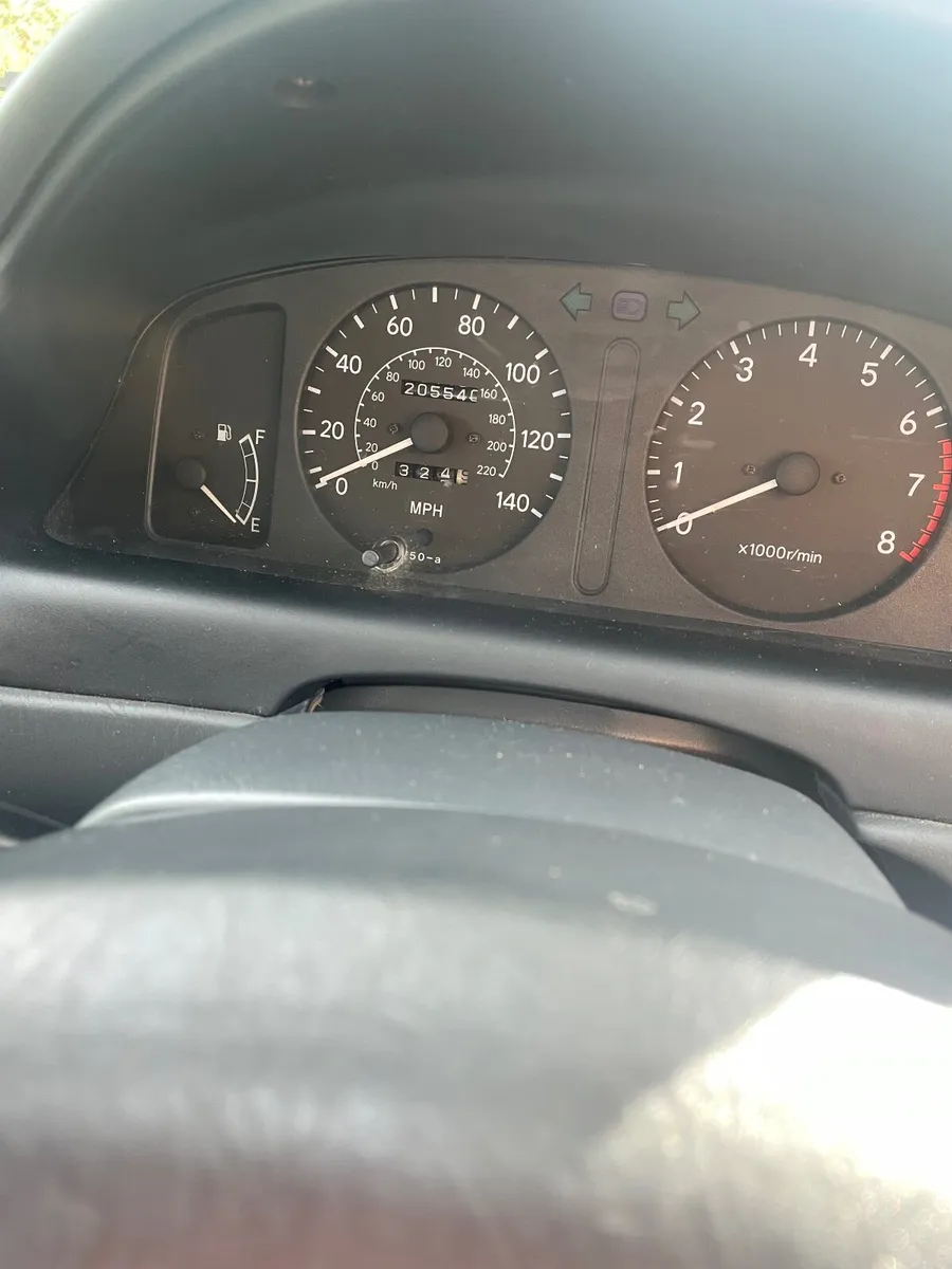 Toyota Corolla 2000 - Image 4