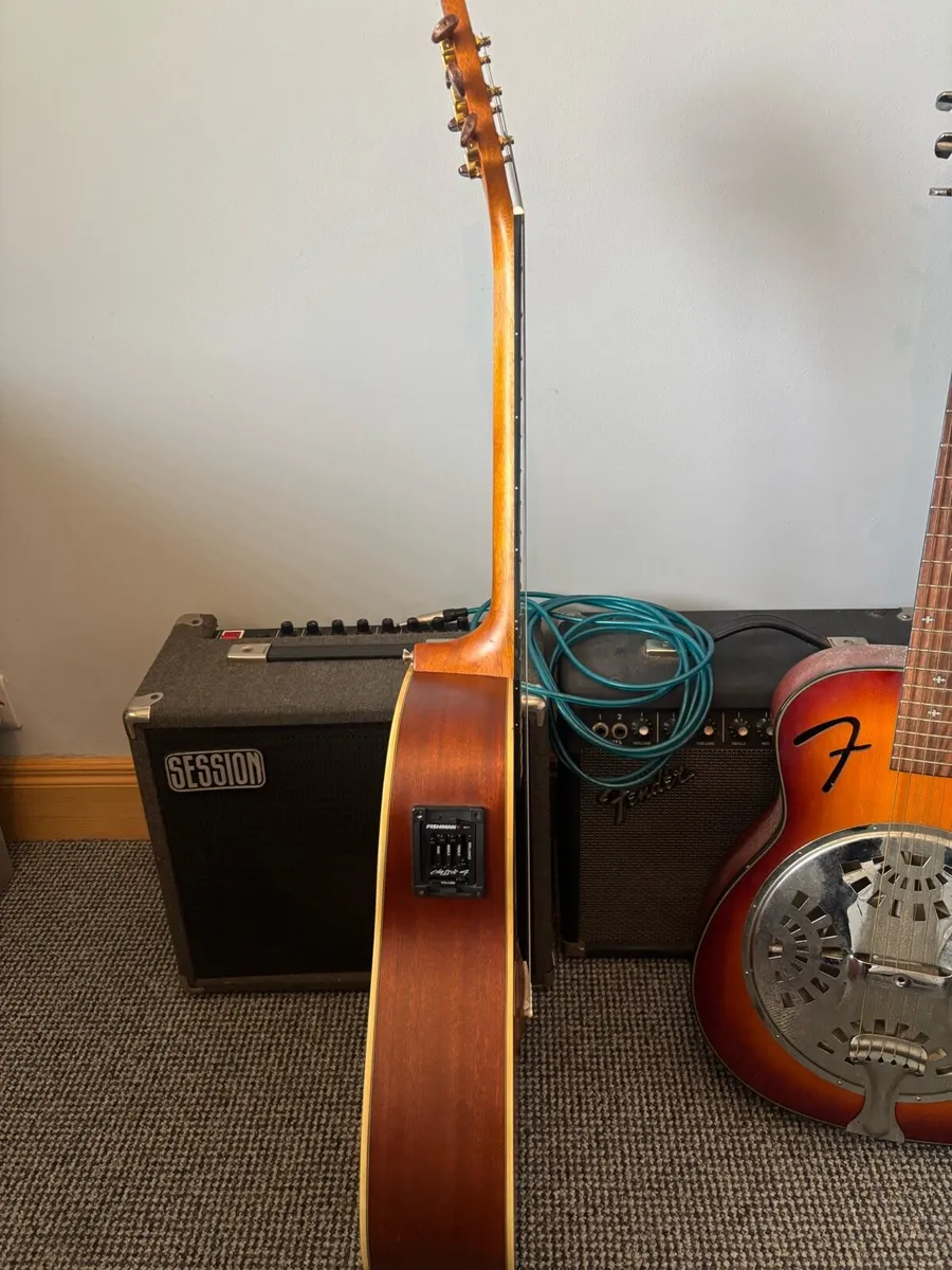 Acoustic guitar - Image 1
