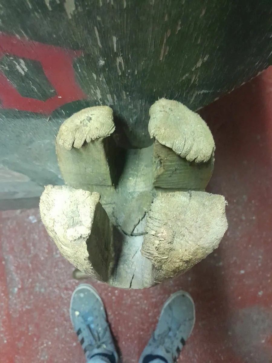 Vintage wooden washing dolly - Image 2
