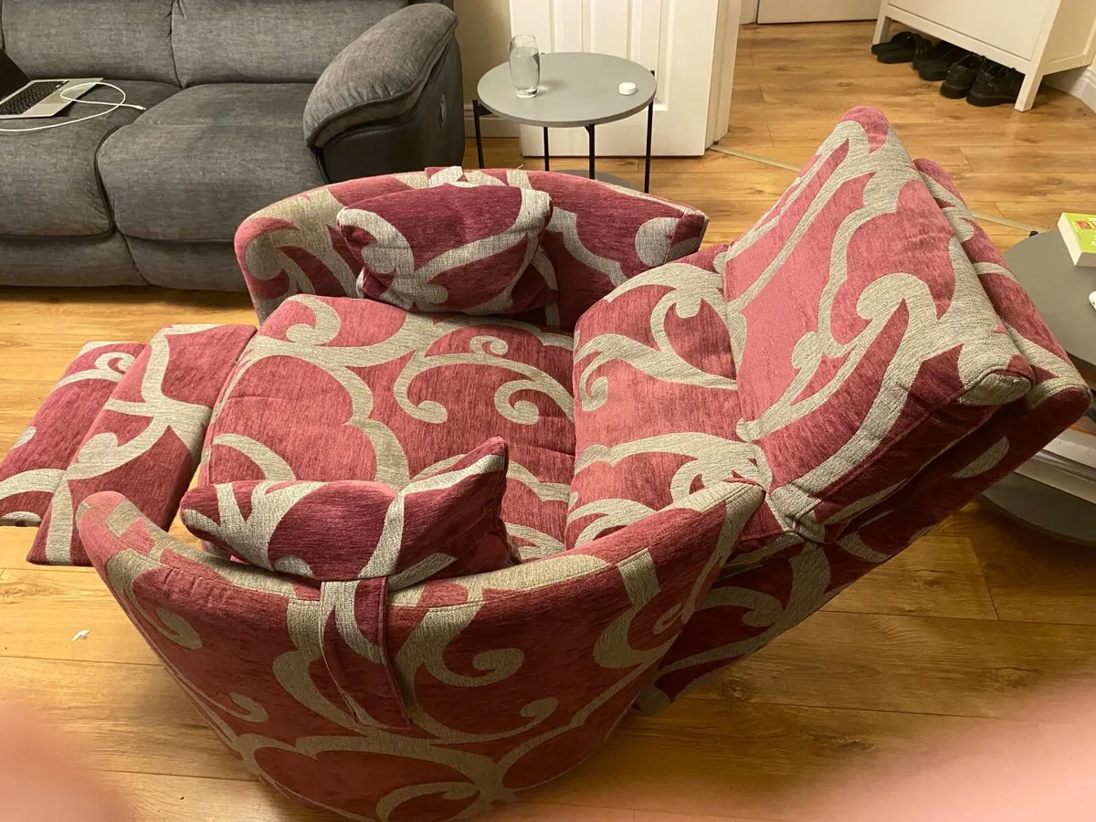 FAMA Venus Recliner Armchair - Image 4