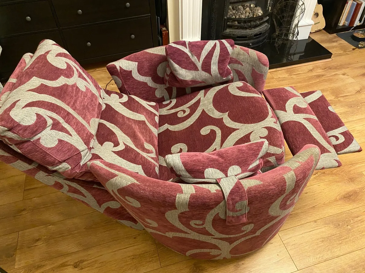 FAMA Venus Recliner Armchair - Image 1