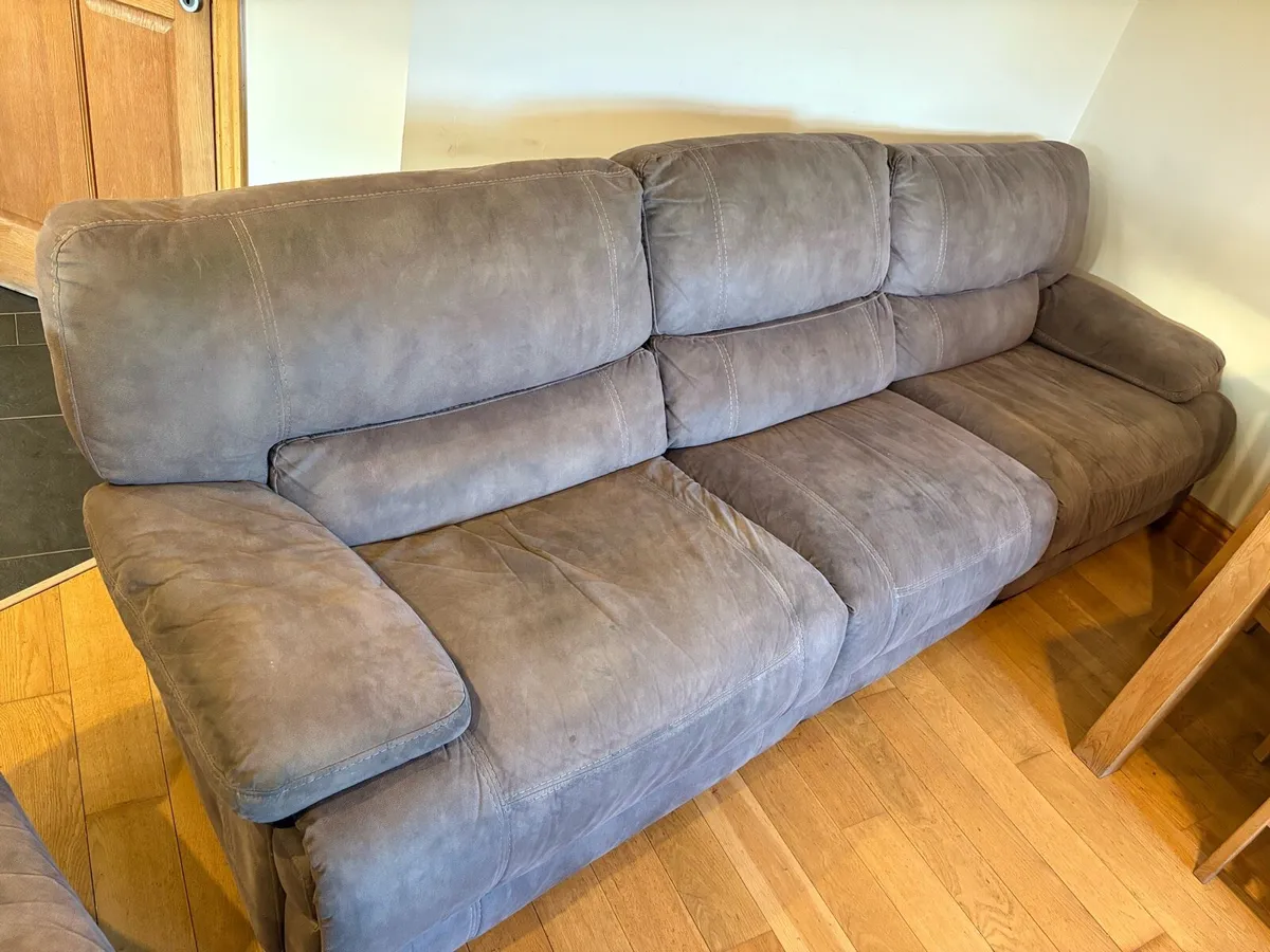 Corner couch - Image 2