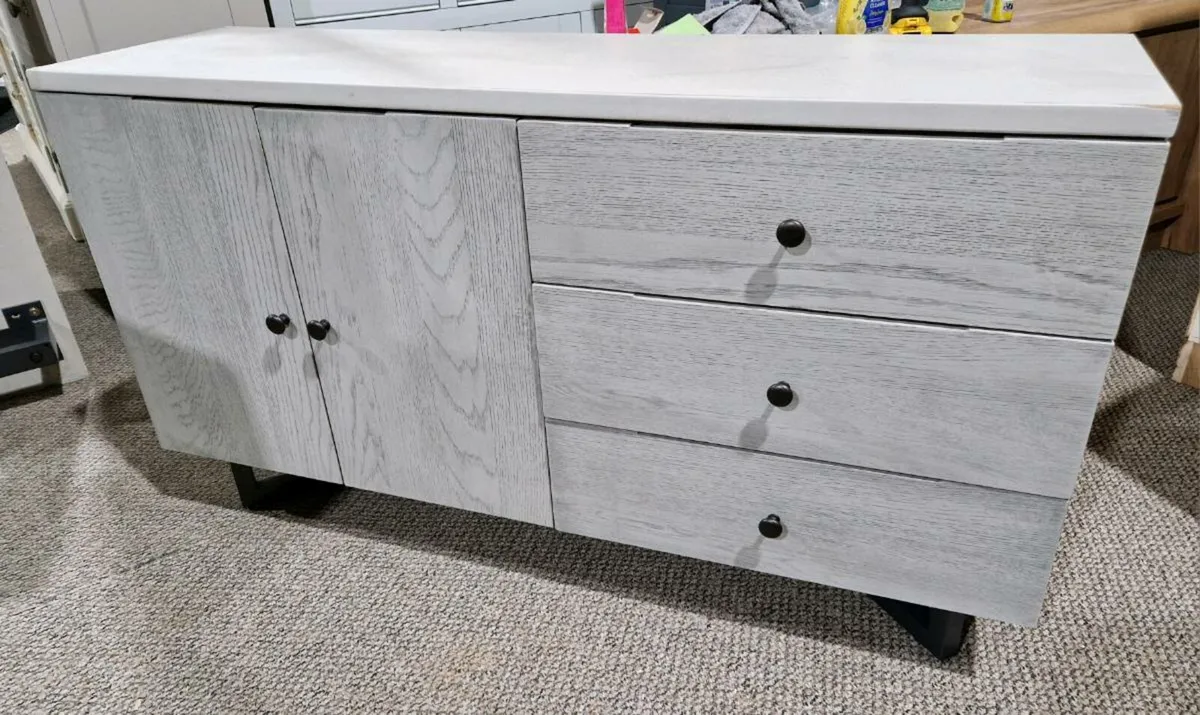 Doxklands Sideboard