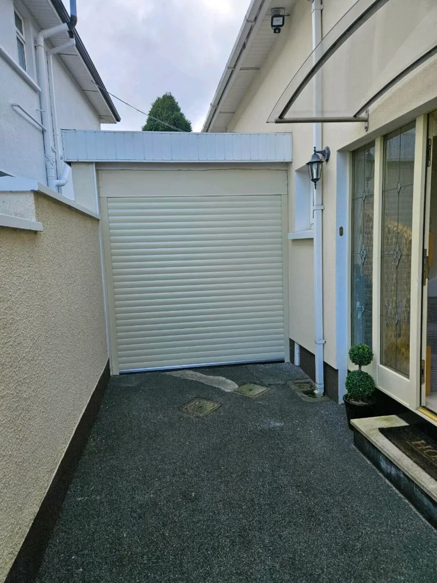 Garage Doors roller doors - Image 4
