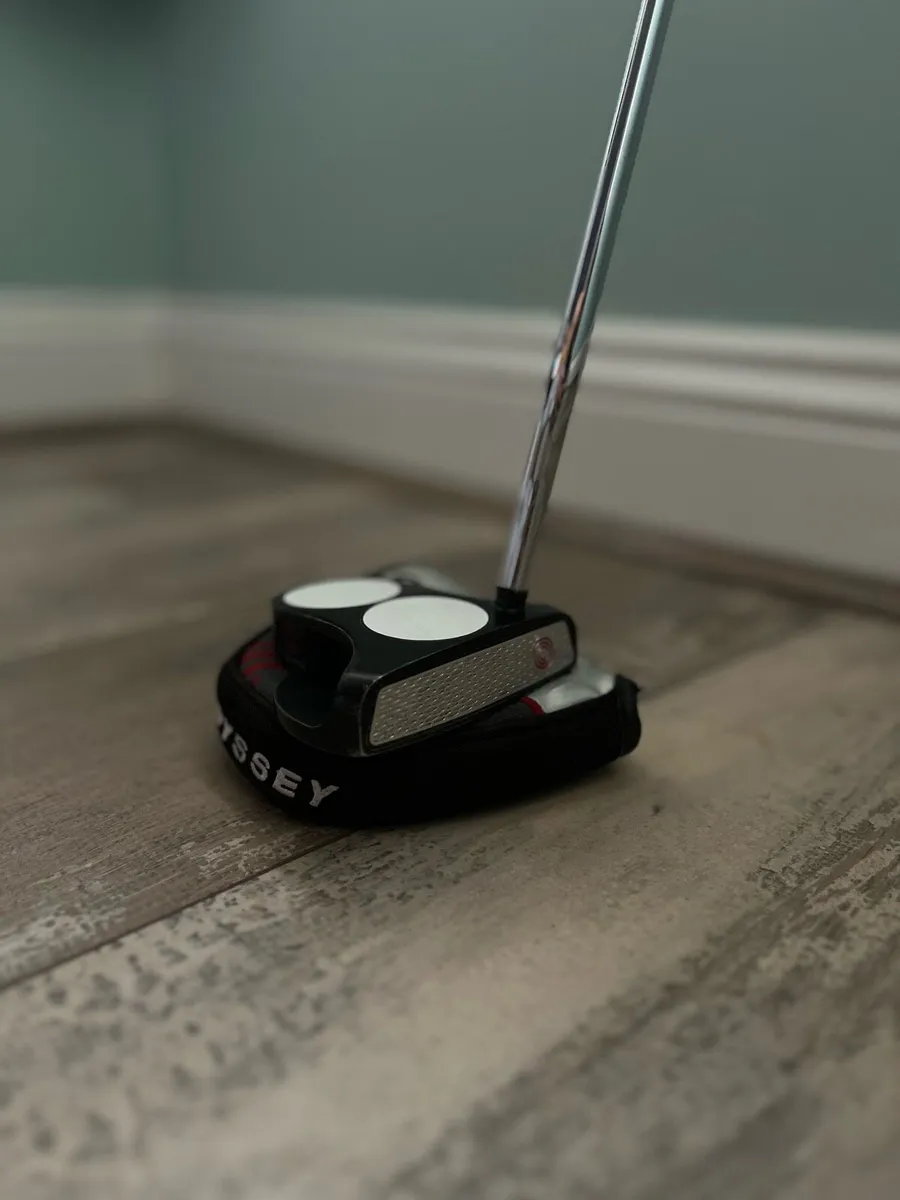 Odyssey 2 ball putter(comes with original case**) - Image 2