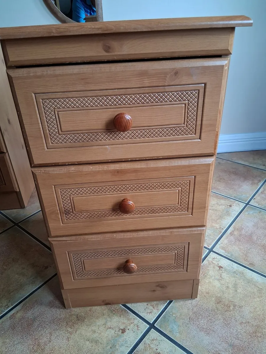 Furniture - Image 4