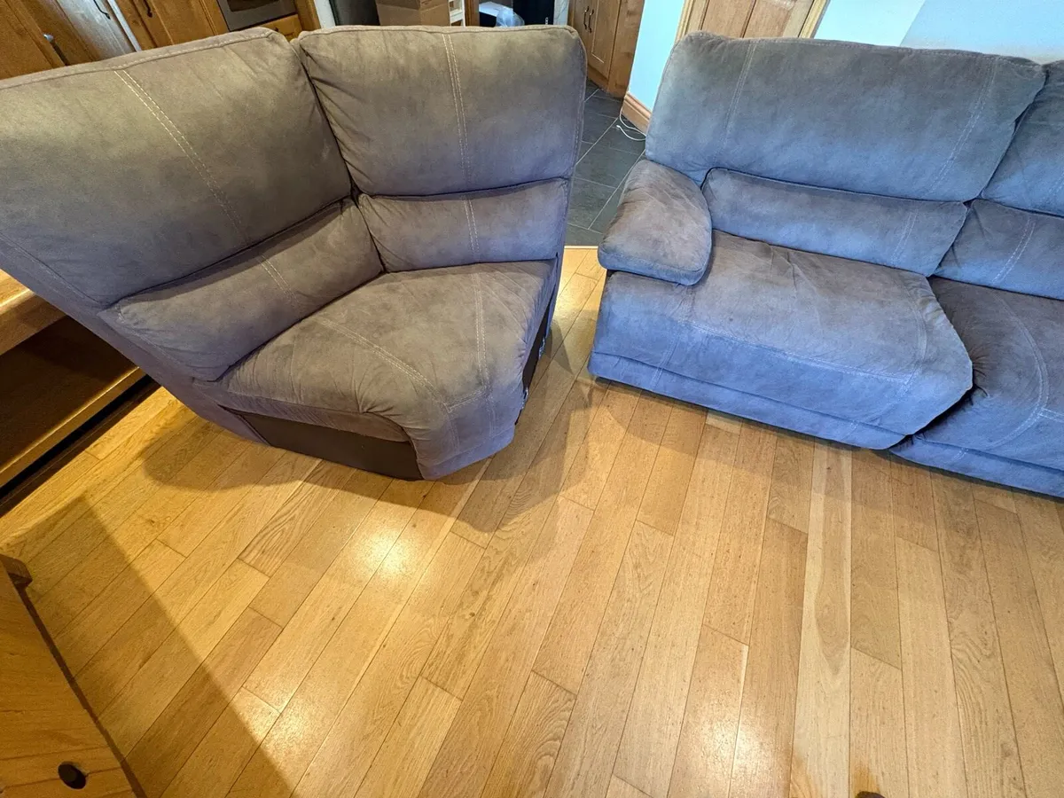 Corner couch - Image 4