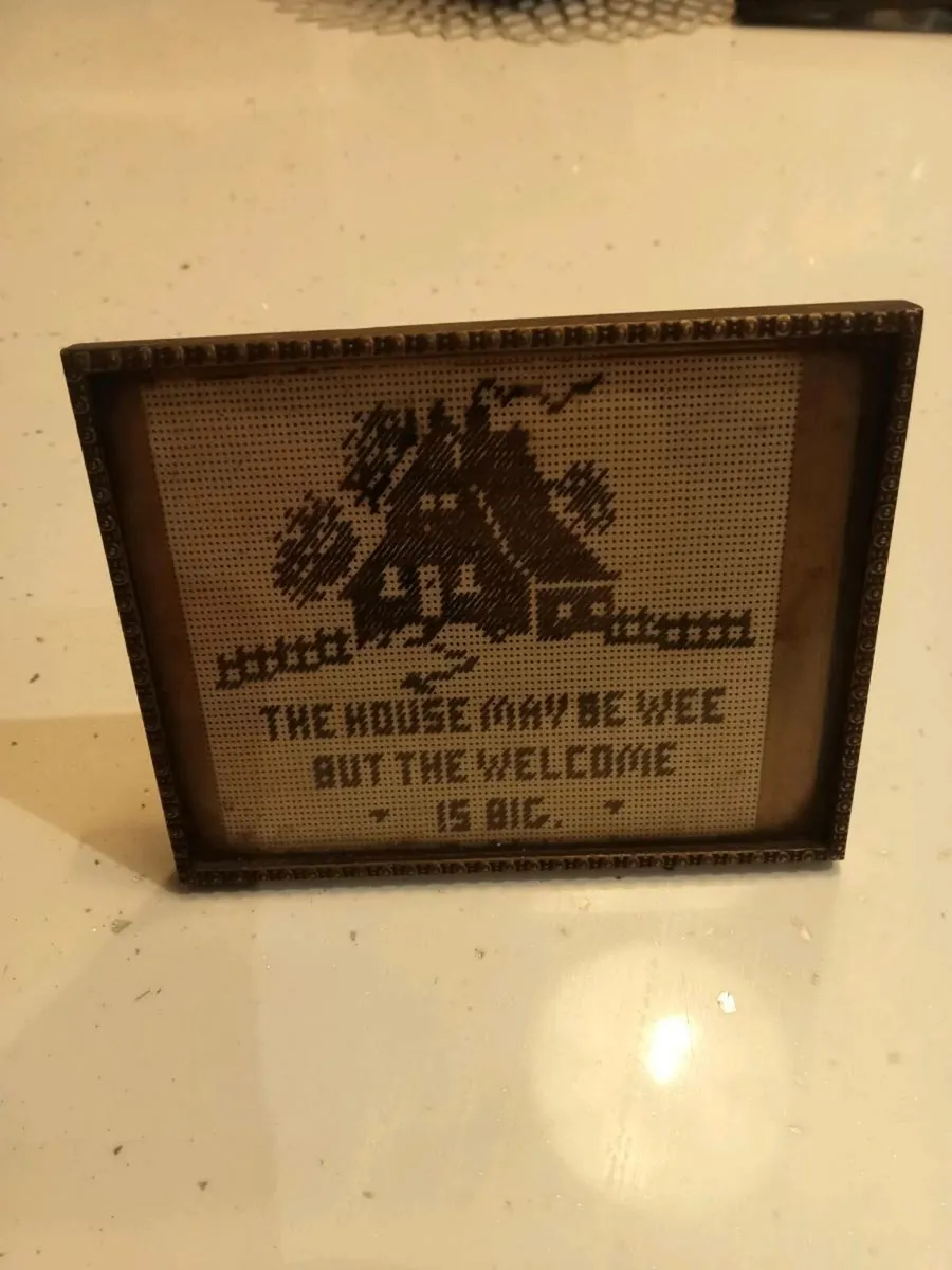 Two old cross stitch pictures - Image 1