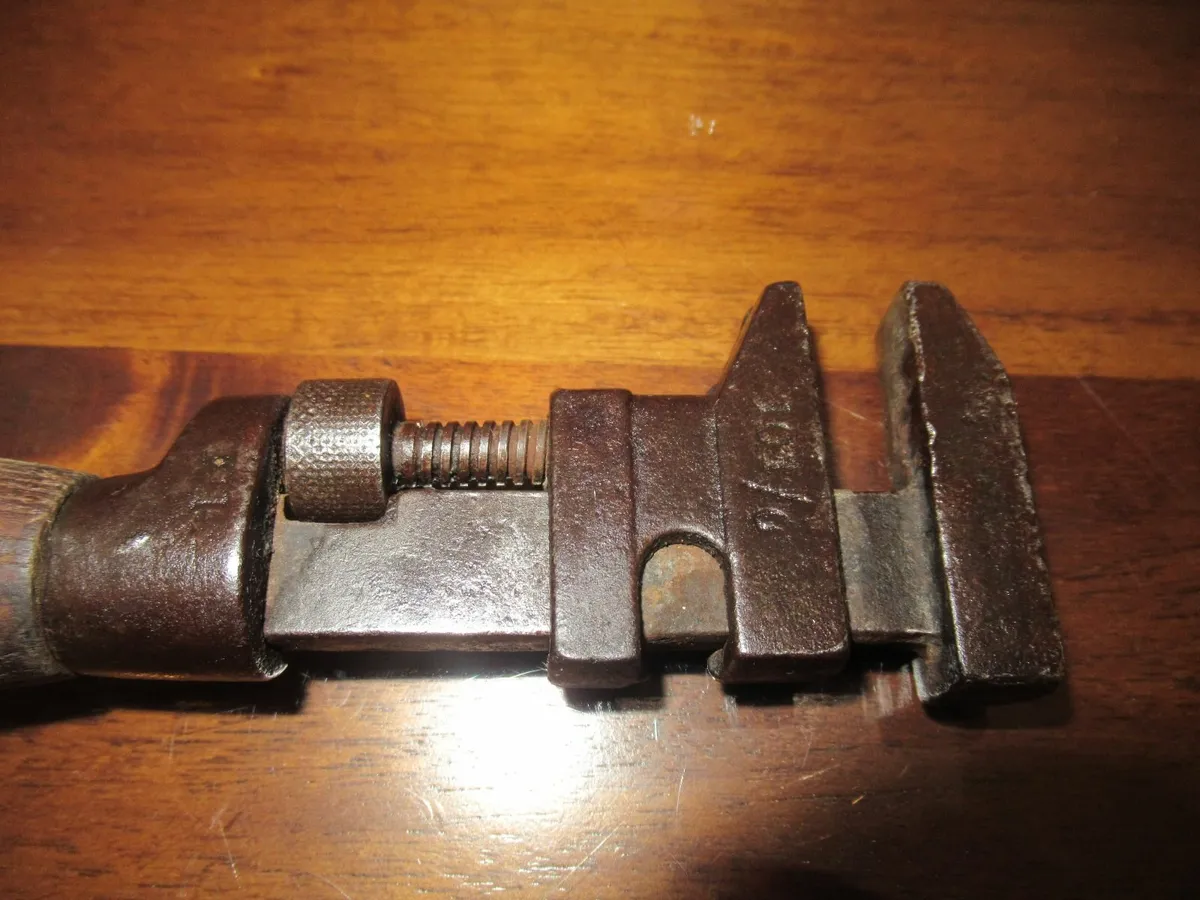tool Monkey Wrench vintage antique car garage - Image 3