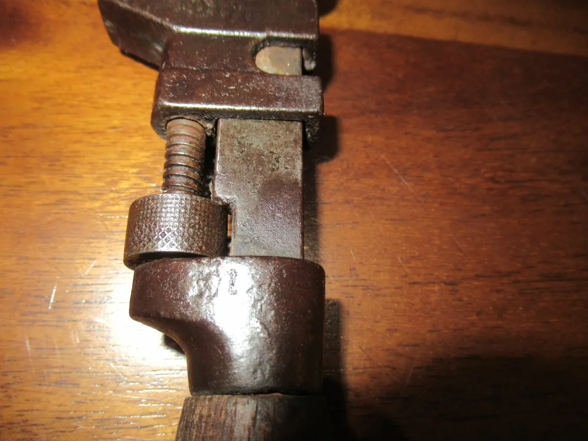 tool Monkey Wrench vintage antique car garage - Image 4