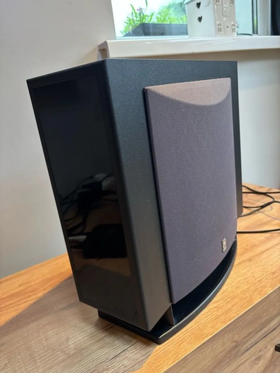 Yamaha Sub Woofer - Image 3