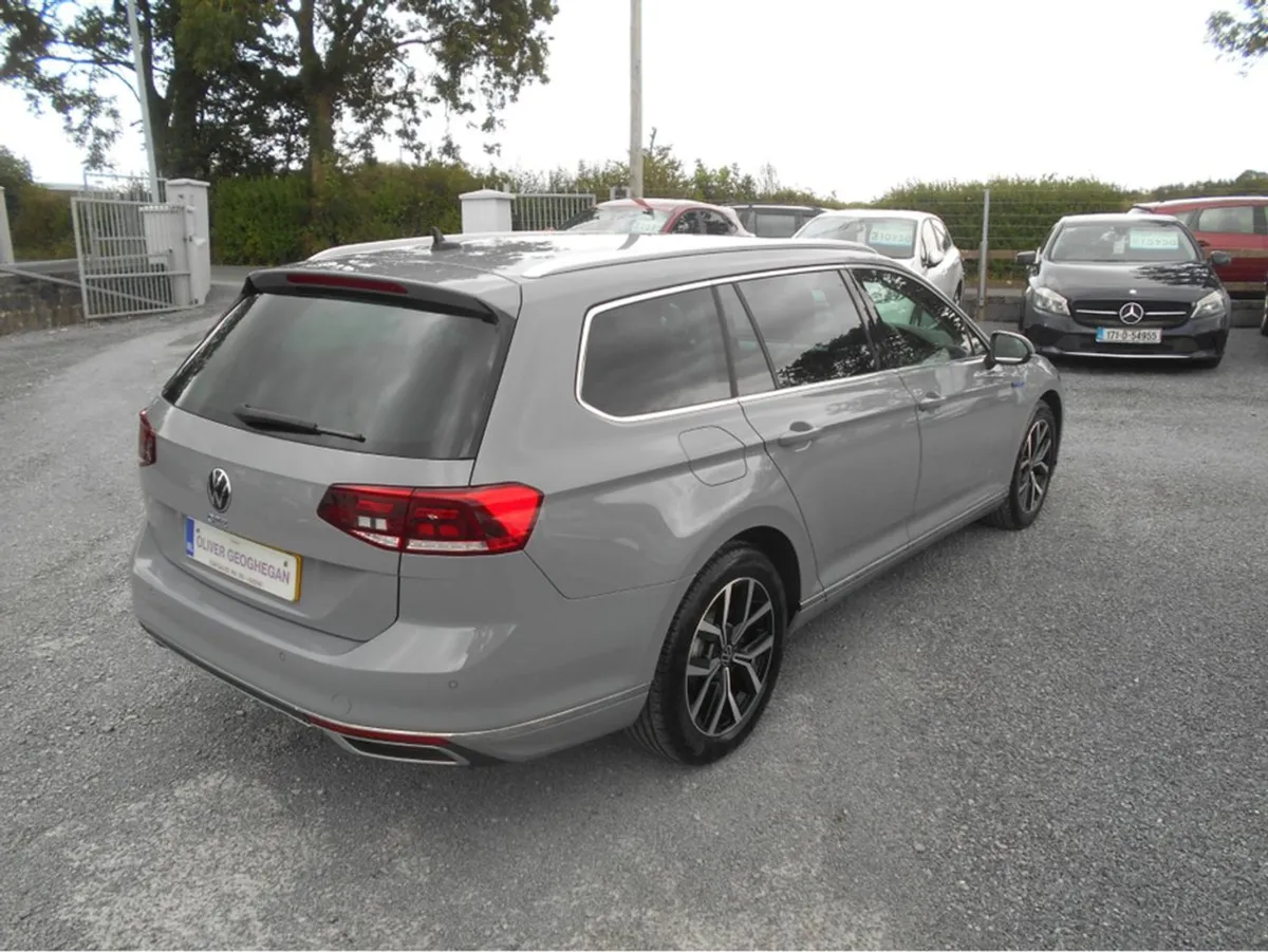 Volkswagen Passat GTE S-A (plug IN Hybrid) - Image 2