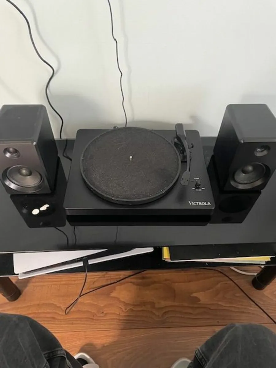 Victrola Turntable - Plays Vinyl & Bluetooth