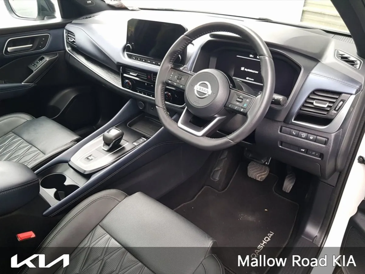 Nissan QASHQAI QQ 1.3 HYB SVE 2 Tone CVT 20 A - Image 2