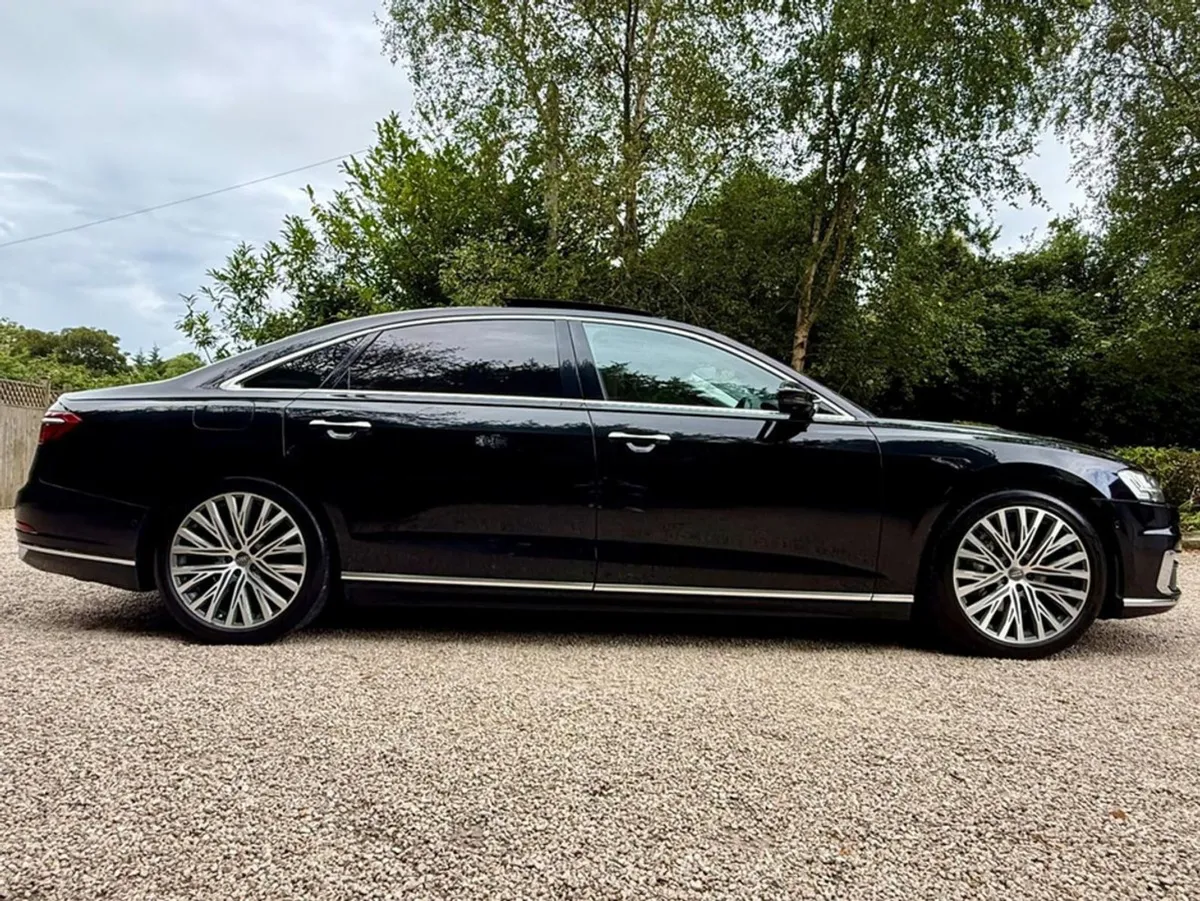 Audi A8 LWB 3.0 TDI 286HP Quattro Luxury  f.audi. - Image 2