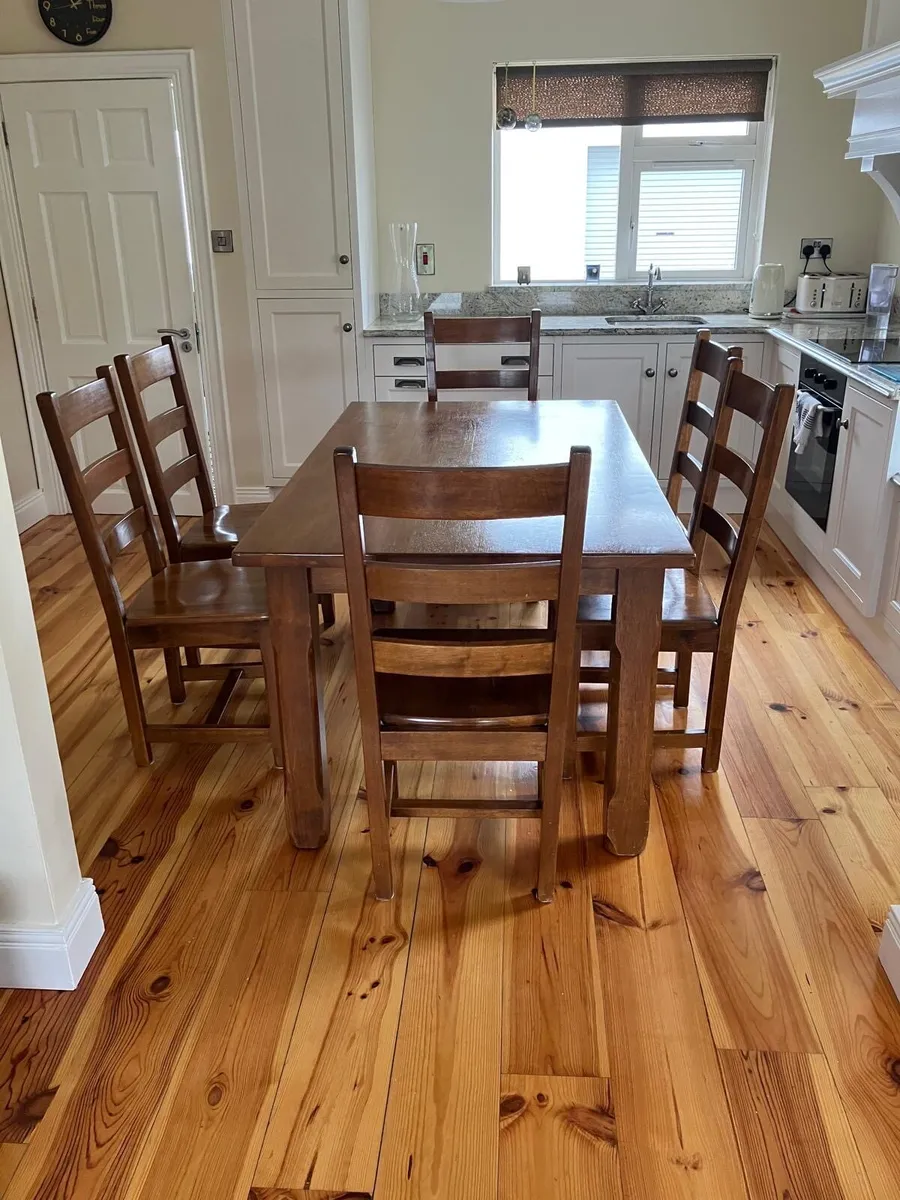 Oak Kitchen table and 6 chairs - Image 3