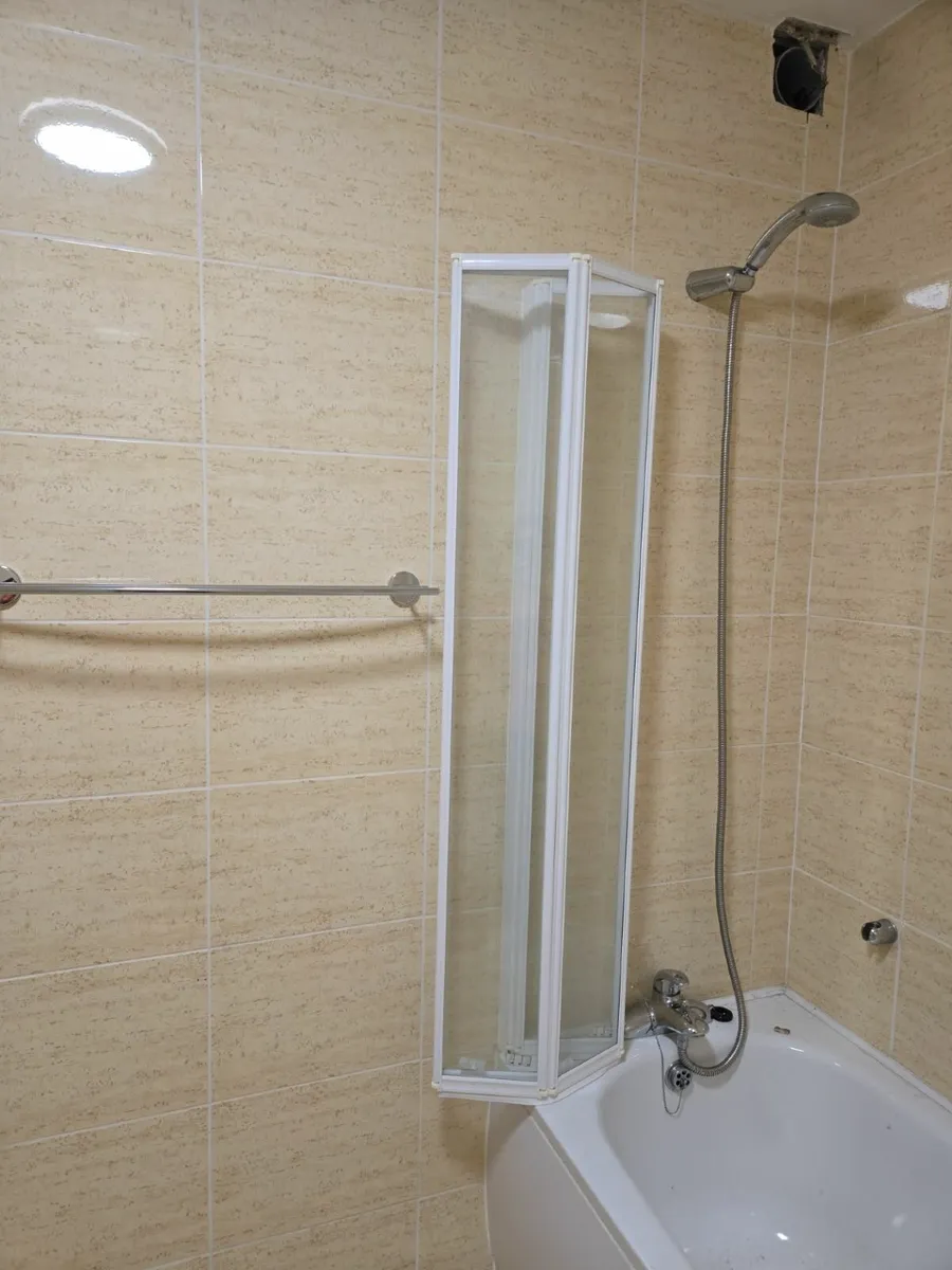 Bathroom furniture - Image 2