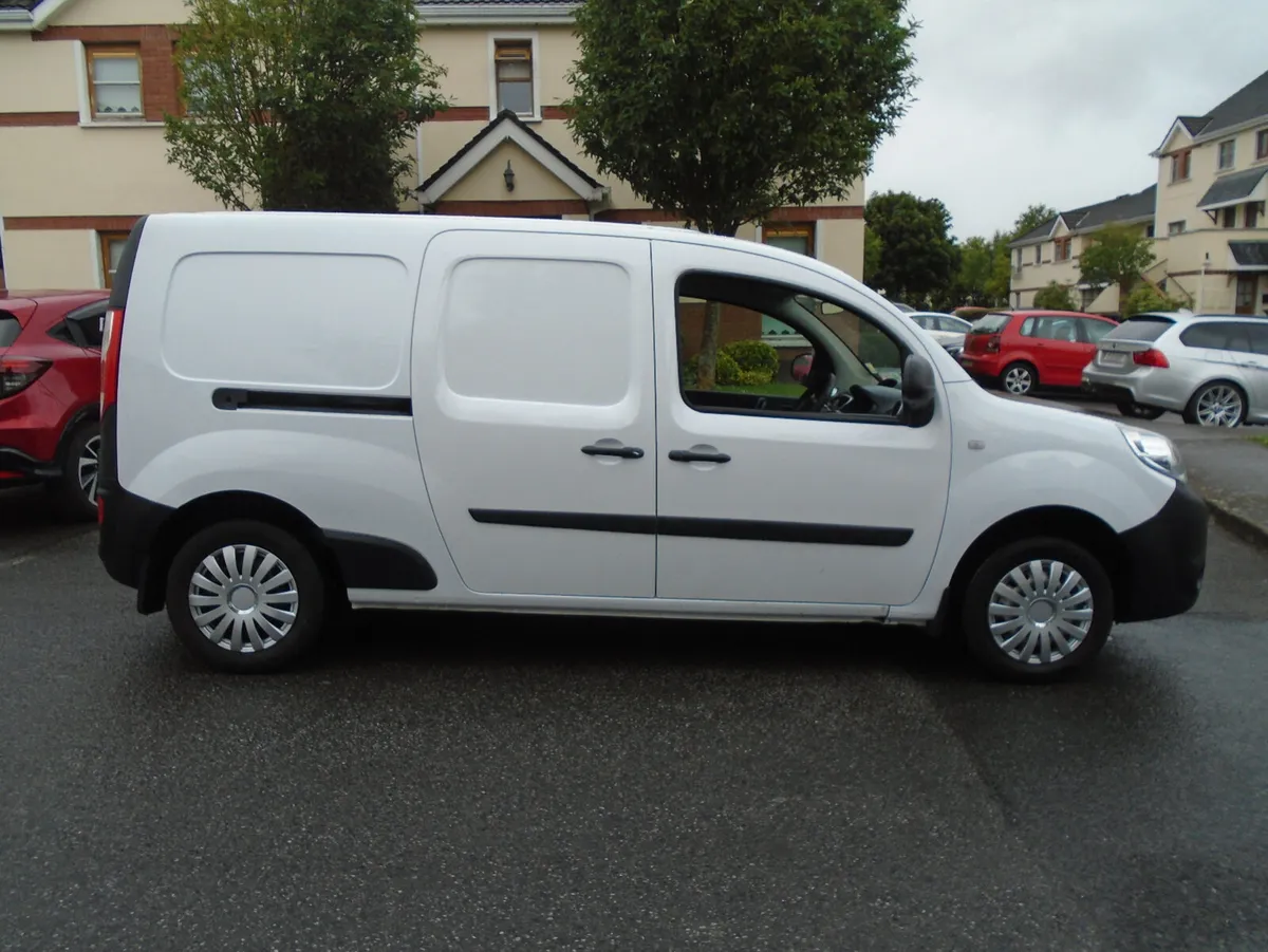 Renault Kangoo,One owner,Total price 9650 - Image 1