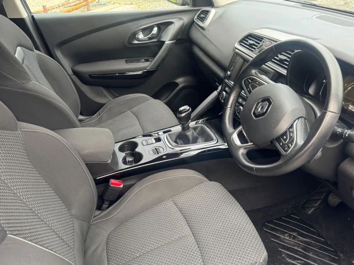 2016 Renault Kadjar 1.5 DCI Low Mileage - Image 2