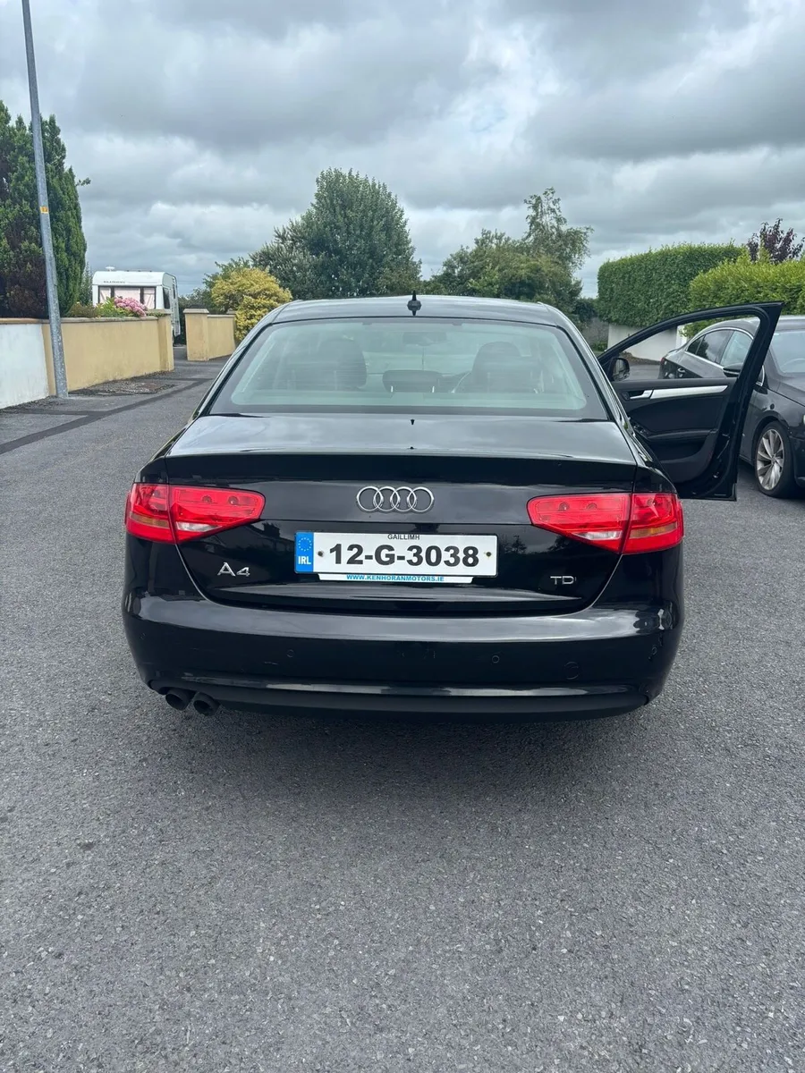 Audi A4 Technik 136ps - Image 2