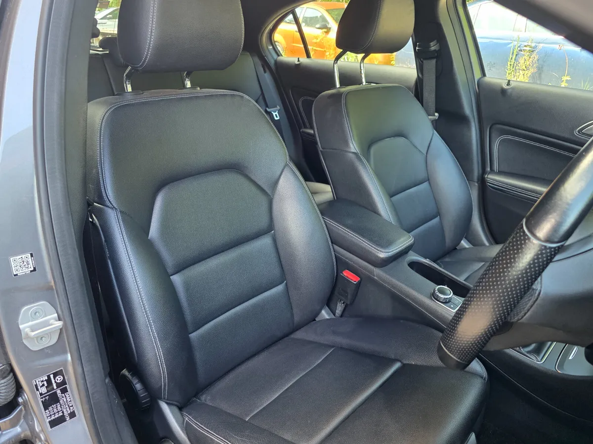 2016  Mercedes-Benz A180D URBAN ** LOW MILEAGE ** - Image 4