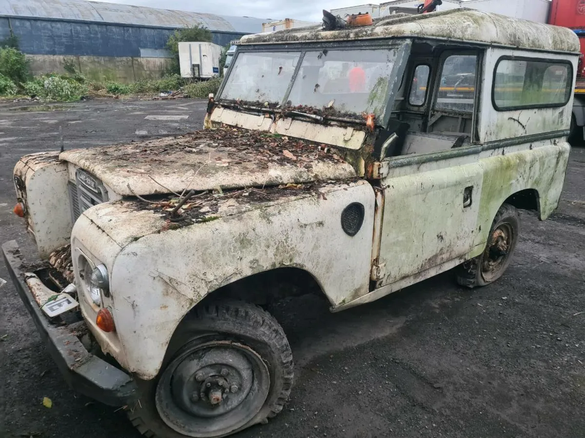 Land rover defender - Image 2