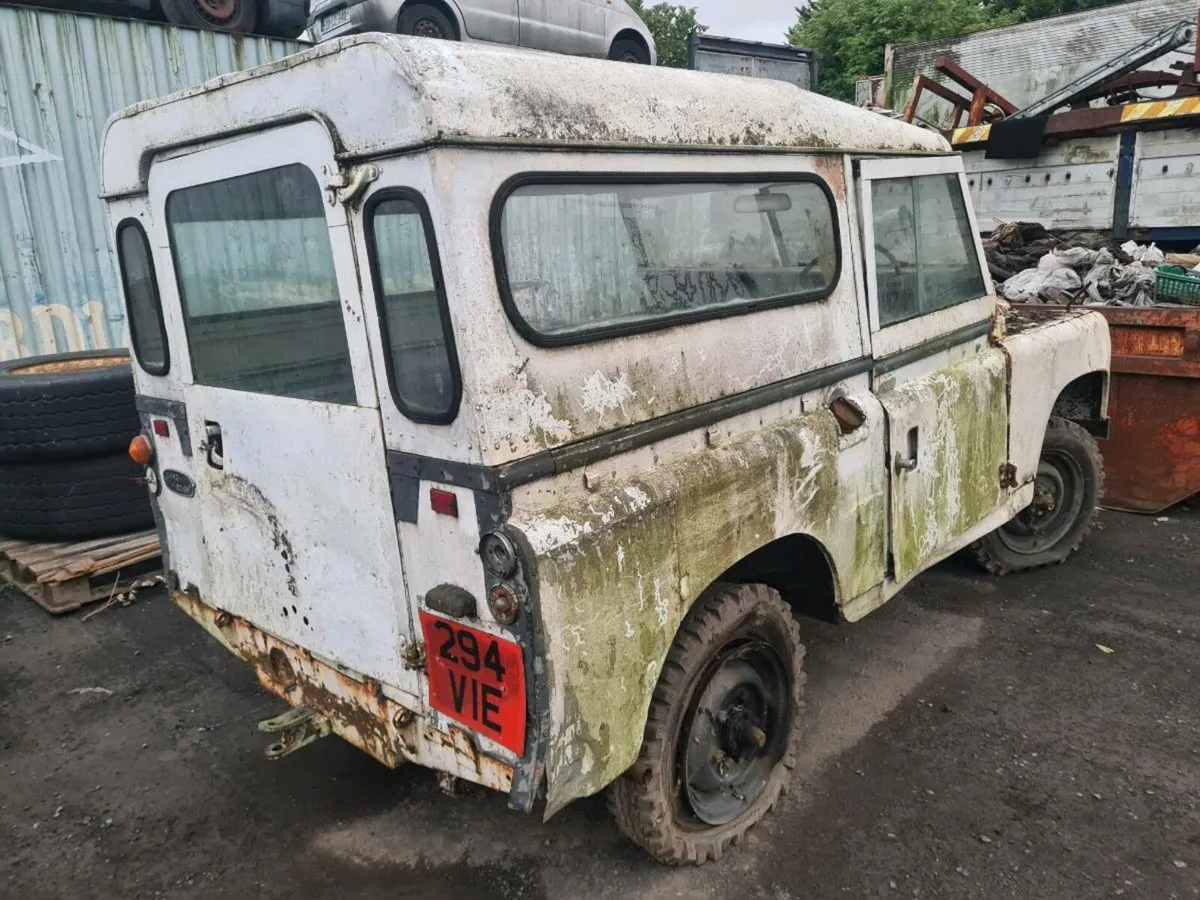 Land rover defender - Image 4
