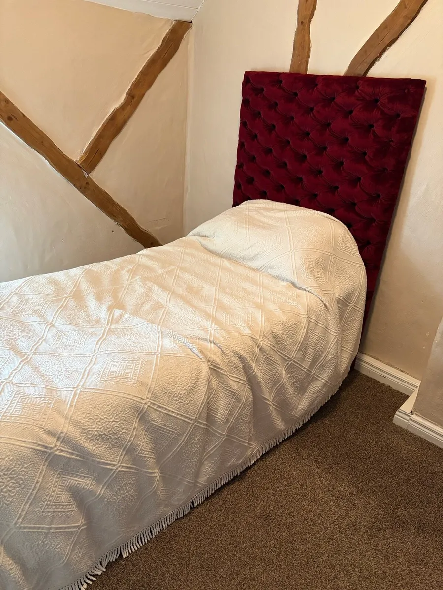 Bed - Image 1
