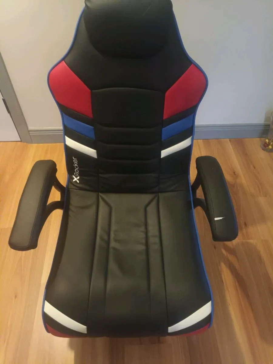 Gaming chair - Image 1