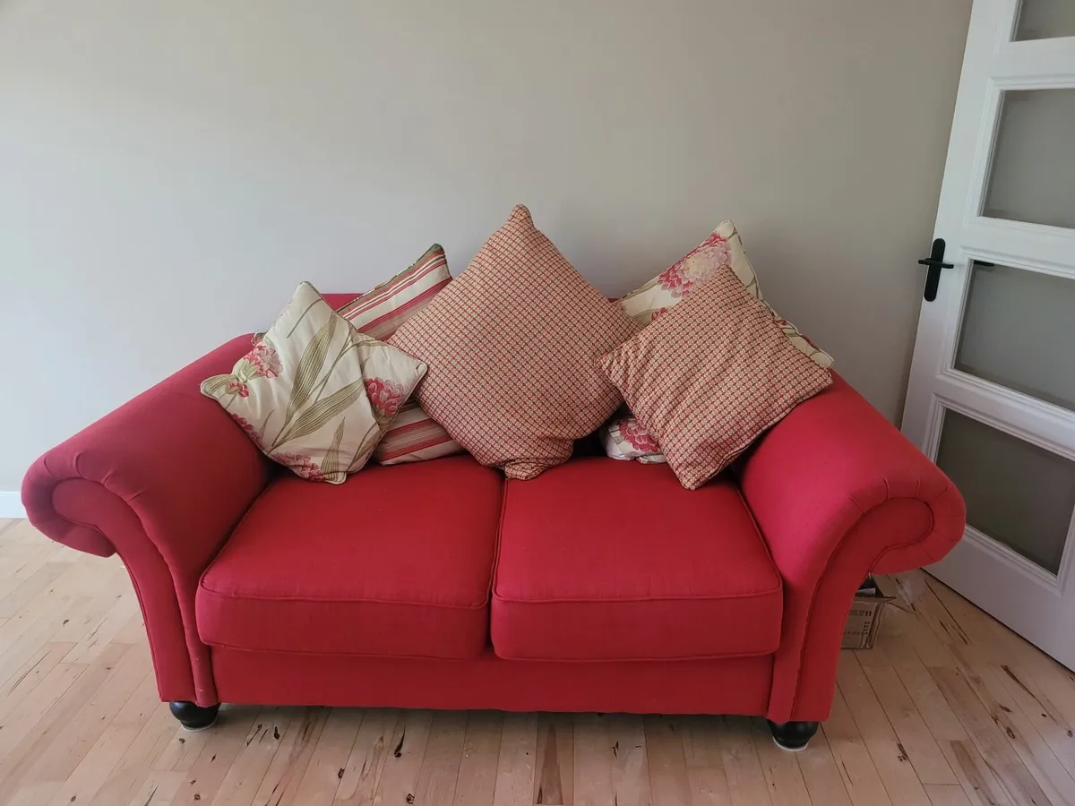 FREE 2 seater Sofa - Image 3