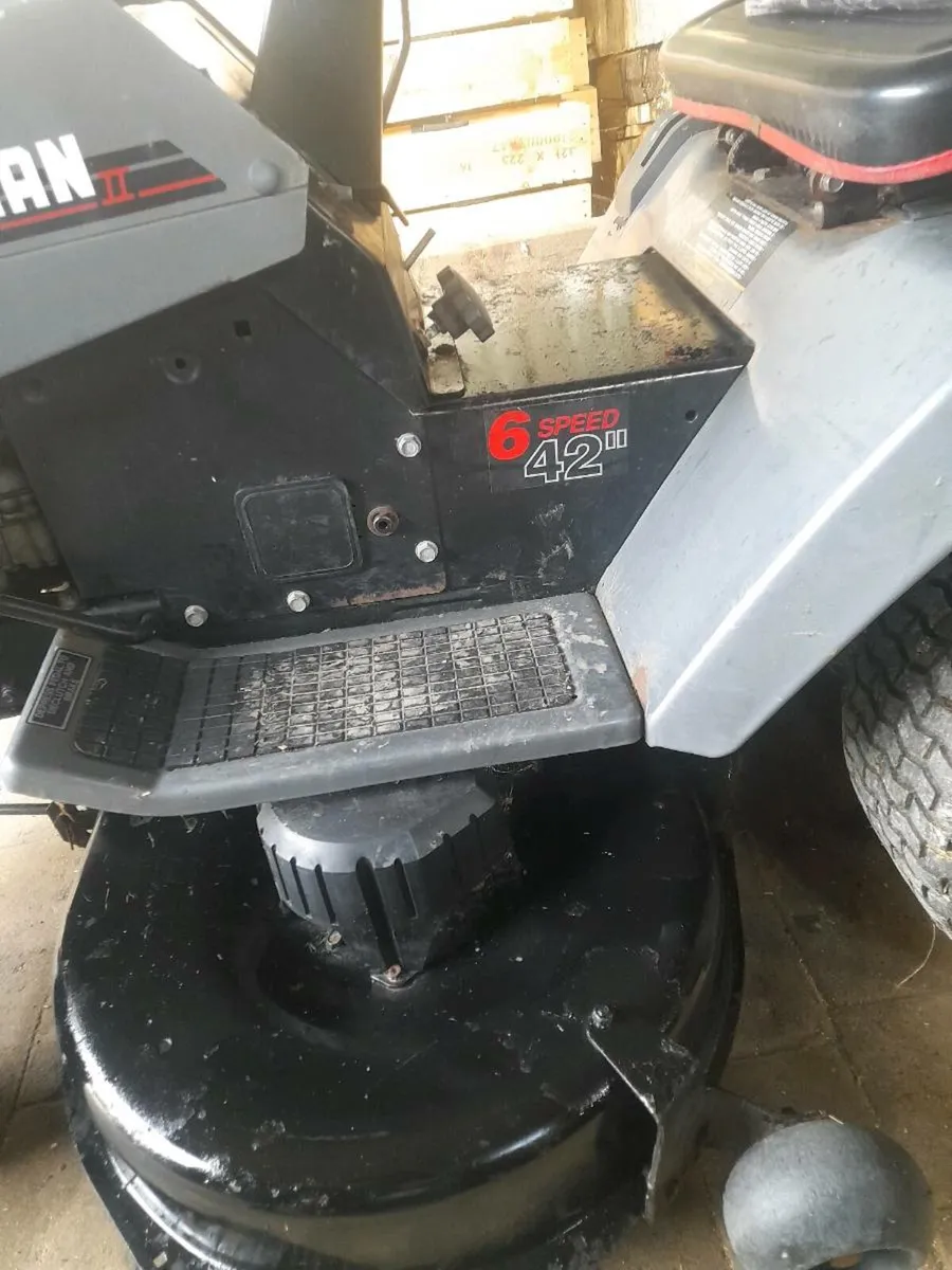 Rideon lawnmower - Image 4
