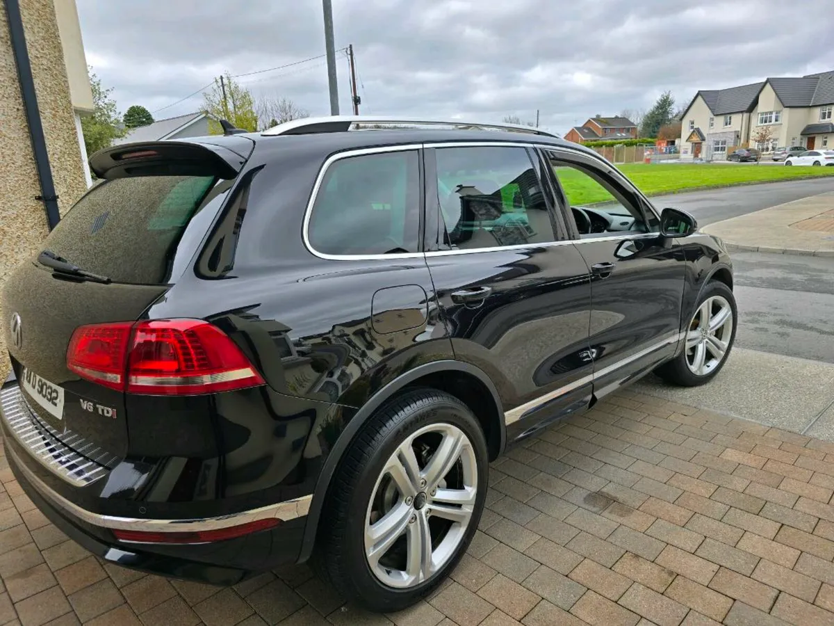 VW TOUAREG R LINE 3.0 TDI V6 - Image 1