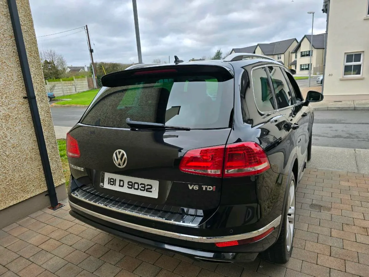 VW TOUAREG R LINE 3.0 TDI V6 - Image 4