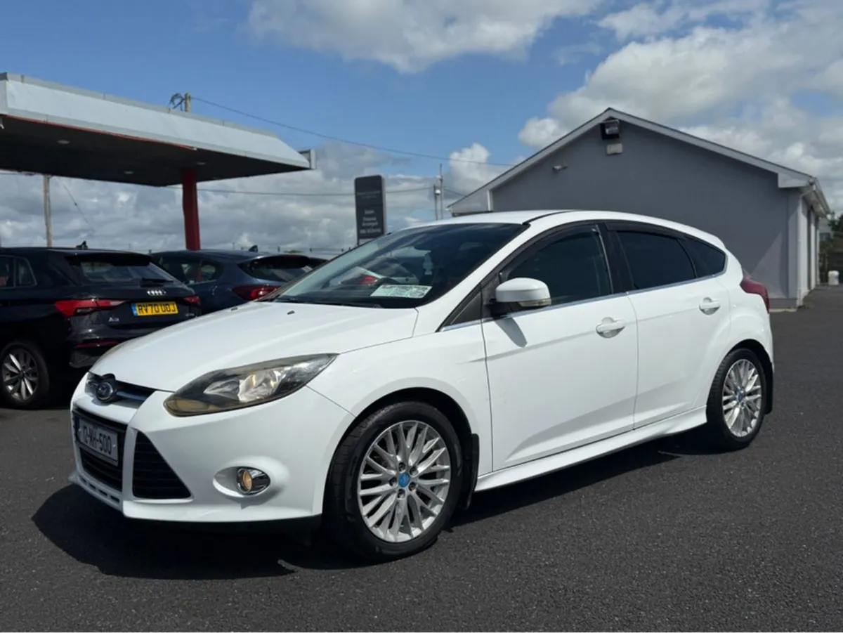 Ford Focus 1.6 Tdci 95ps M6 Zetec 4DR S/S - Image 3