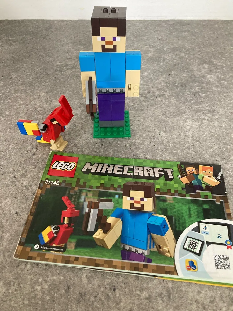 Lego Minecraft 21148 Steve Big Fig with Parrot - Image 2