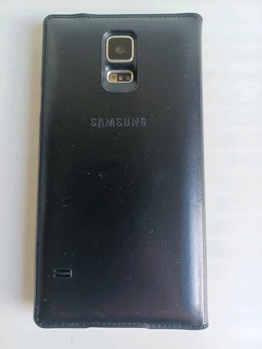 *For Repair* Three Samsung S5 phones &  S phone - Image 4