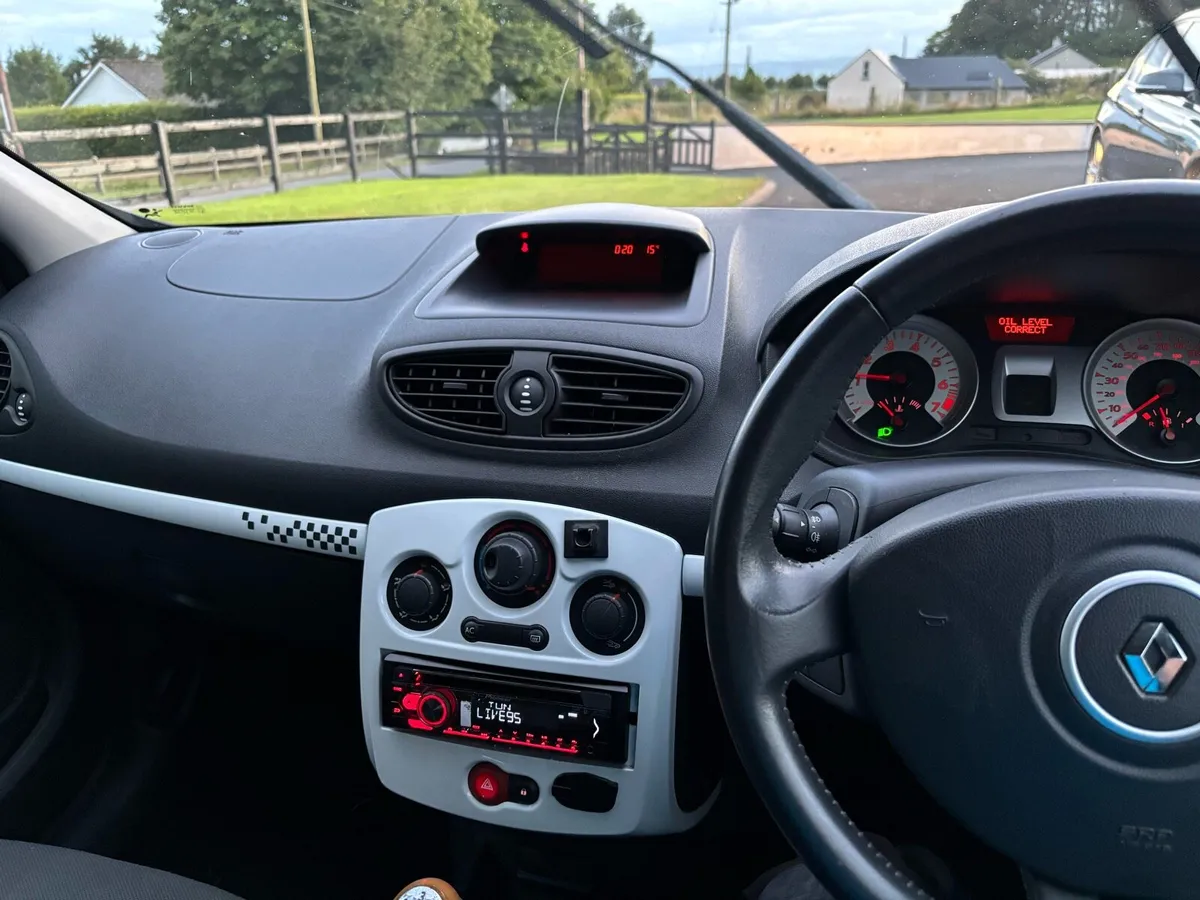 Car - Image 2
